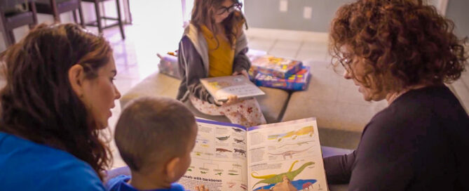 Marise teaching a client